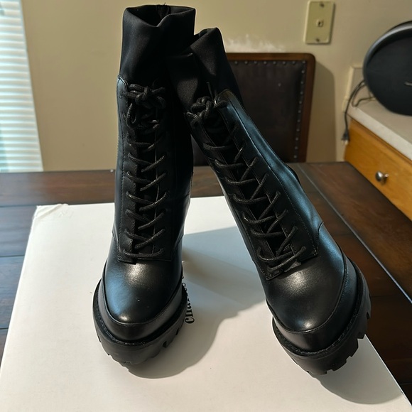 Charles David Gram Bootie - Picture 2 of 10